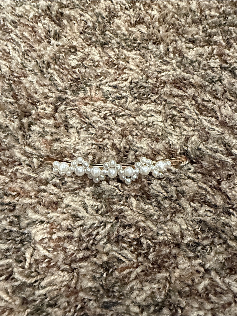 Amazon Pearl Cluster Hair Pin - White